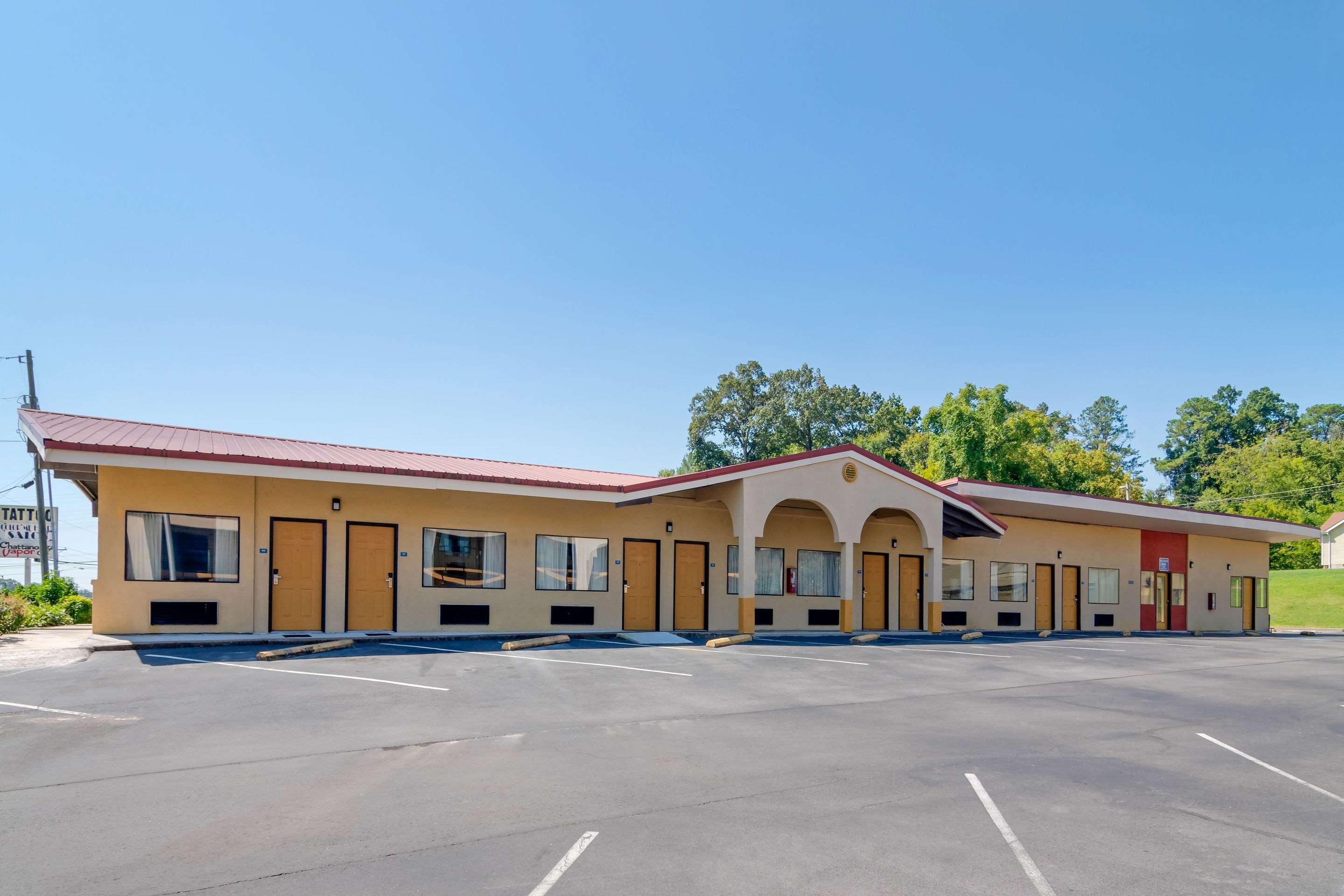 伊克诺套房酒店 Fort Oglethorpe 外观 照片